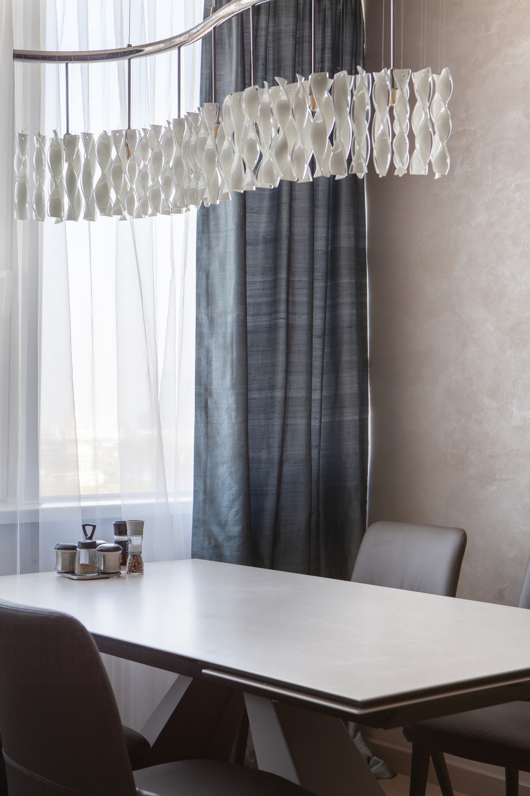 Кухня и гостиная в ЖК «Мосфильмовский»