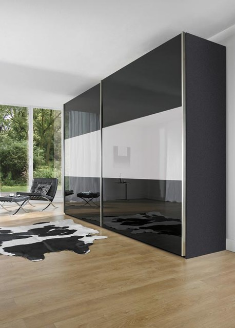 Velia contemporary-bedroom