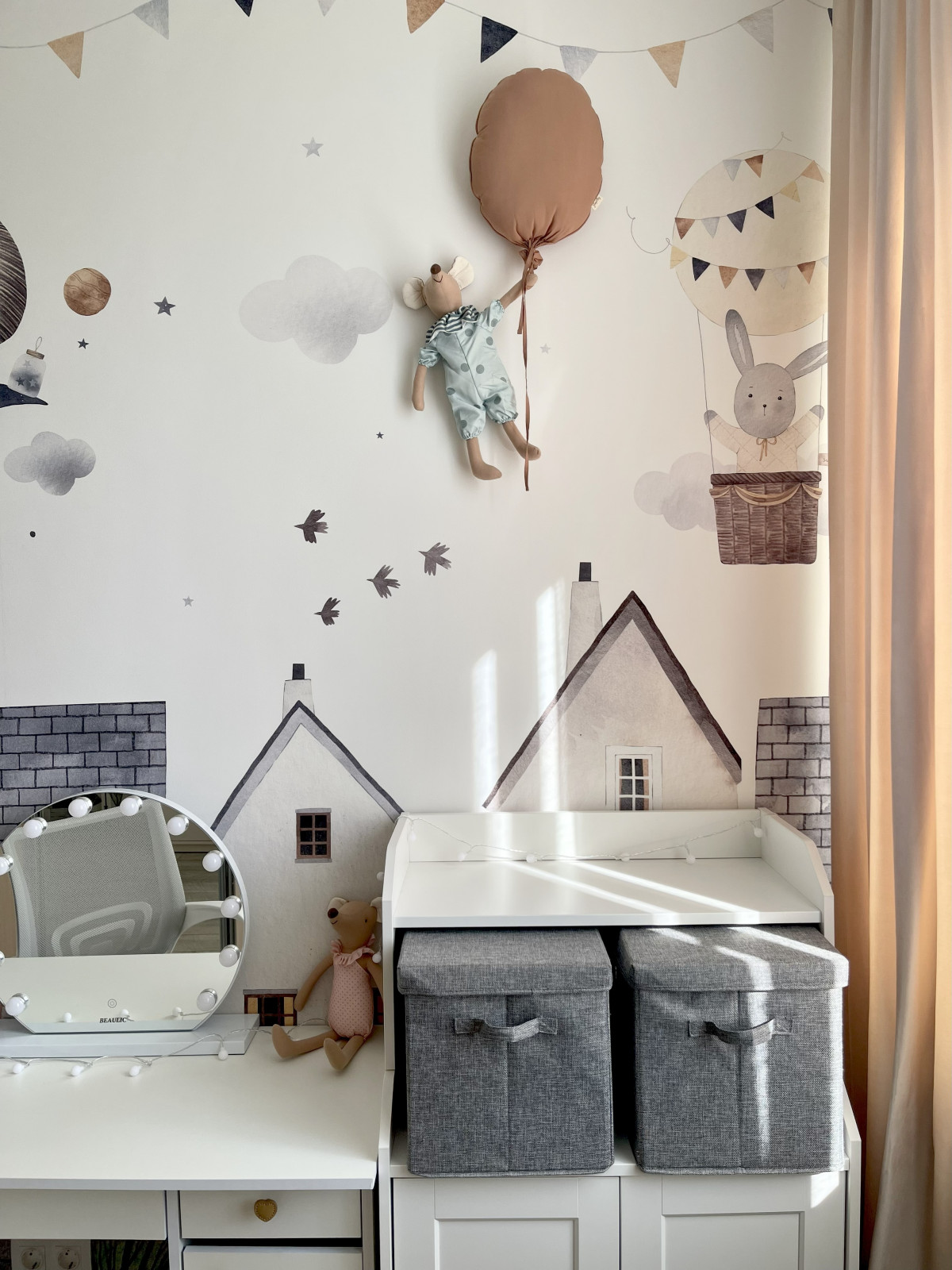 Интерьер детской комнаты для девочки