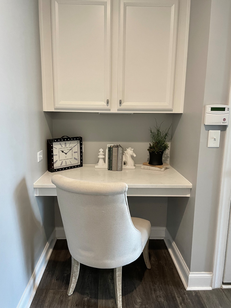 Example of a transitional home design design in Charlotte