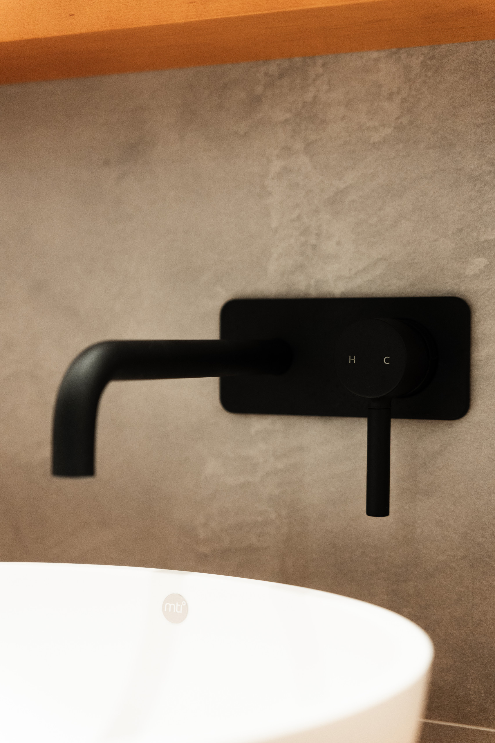 Newport Beach Primary Bathroom