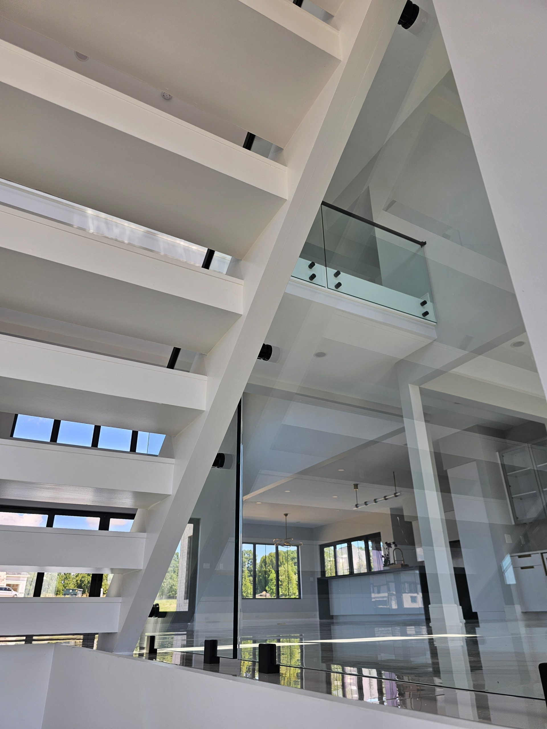 125_Modern Open Rise Stair with Glass Balustrade, Aldie, VA 20105