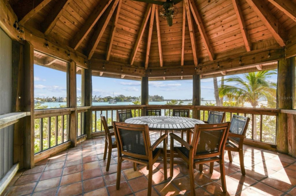 MOKU - Tropical Island House