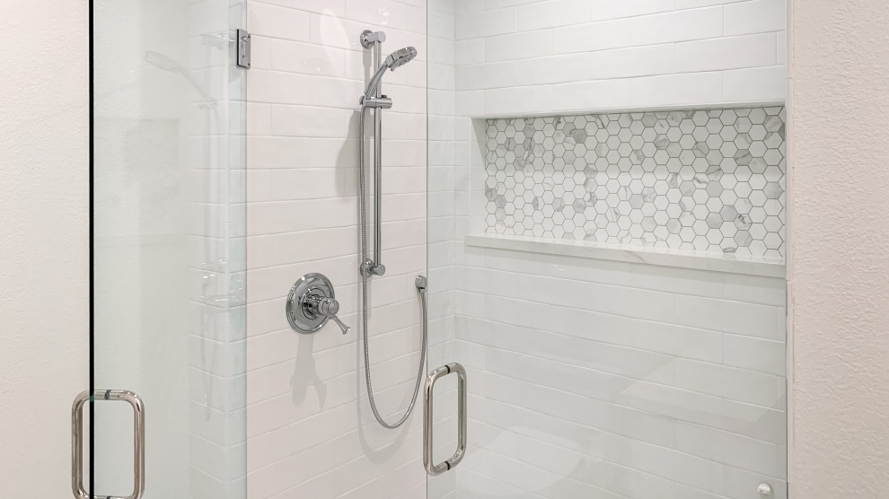 Refreshing White Bathroom