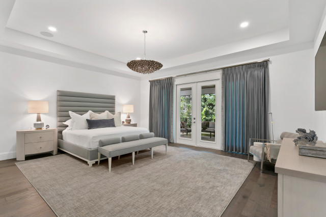 Sunset Blvd. - Transitional bedroom