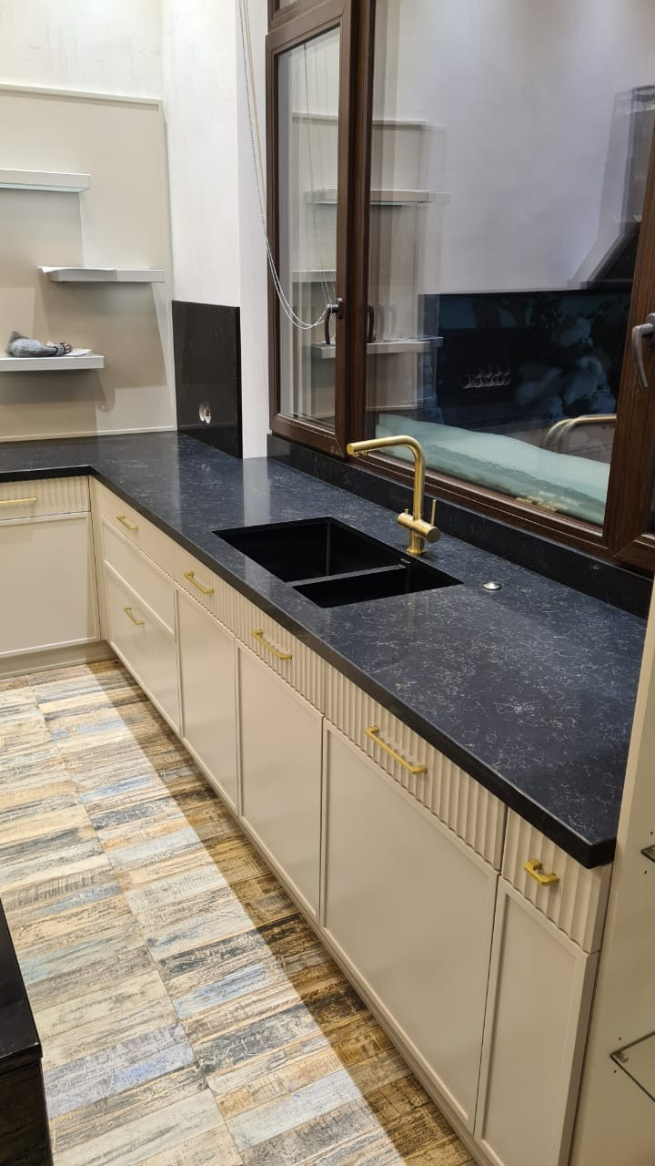 Столешница, стеновая панель, остров из кварцевого агломерата