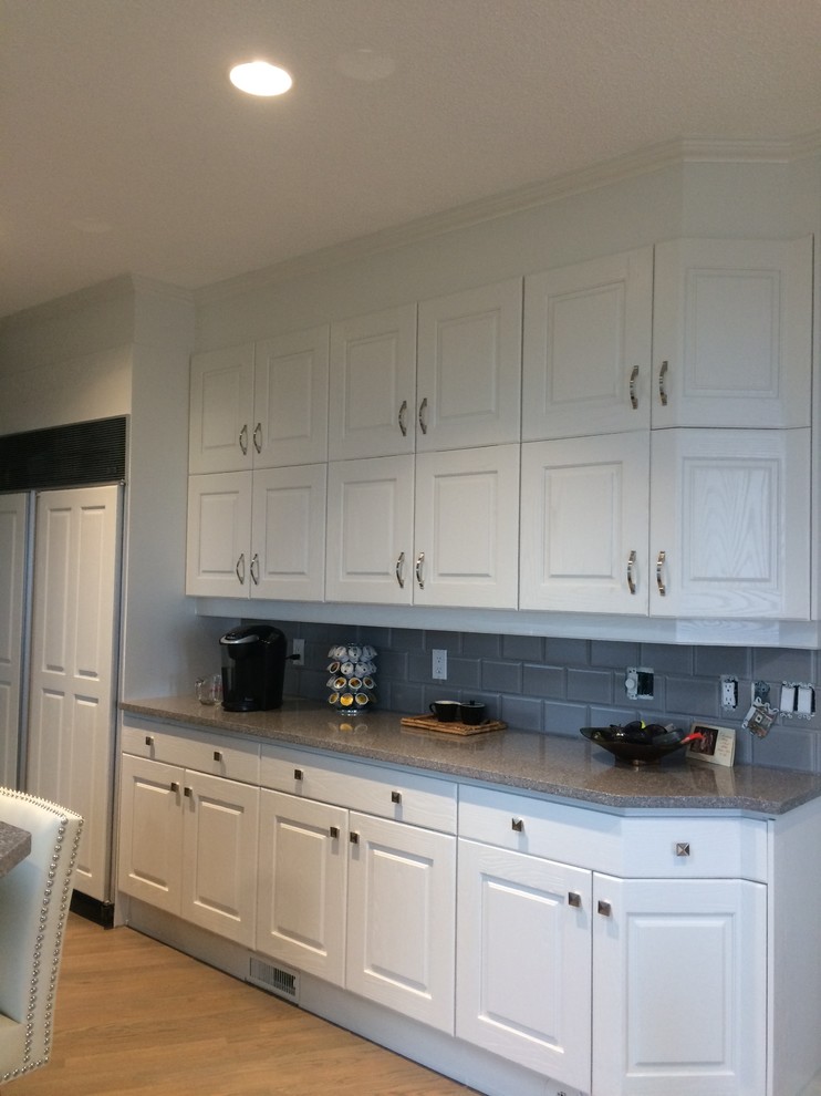 Inspiration for a transitional kitchen remodel in Calgary