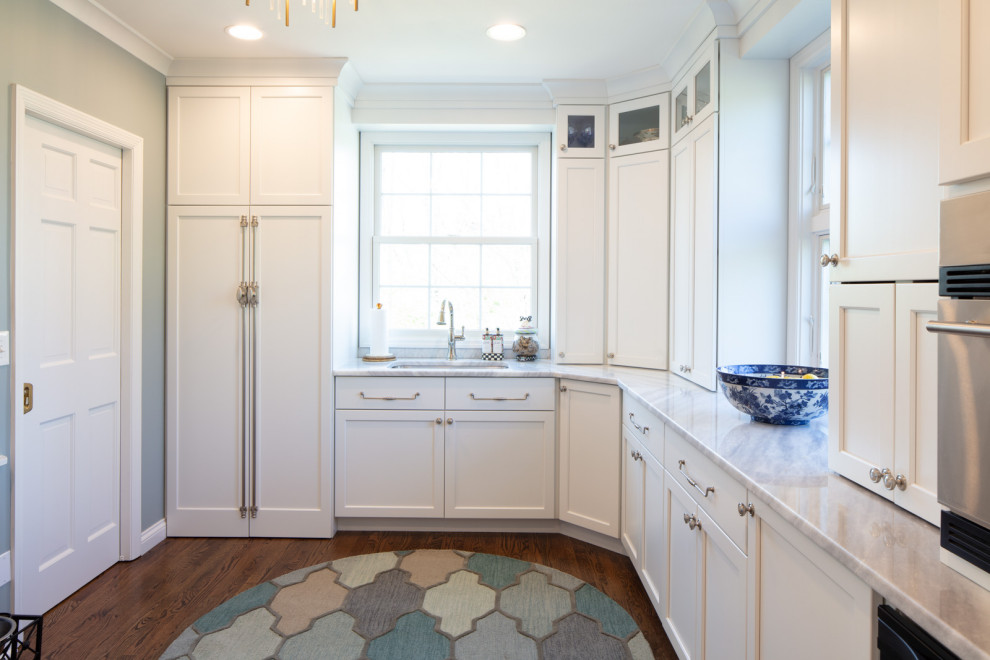 Kitchen - kitchen idea in Cincinnati