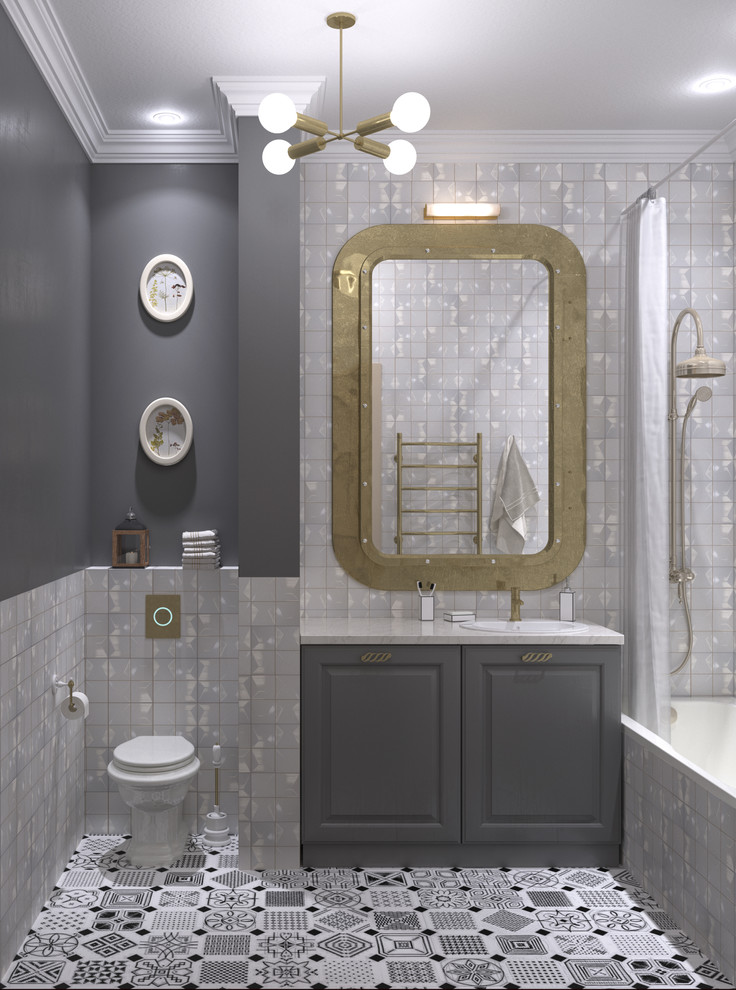 Квартира в сталинском доме на Смоленском бульваре.