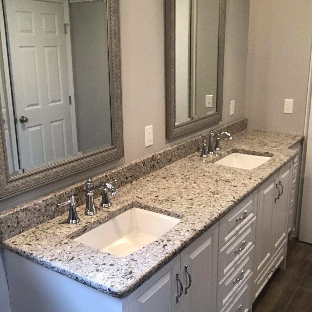 "Grey on White" Master On suite