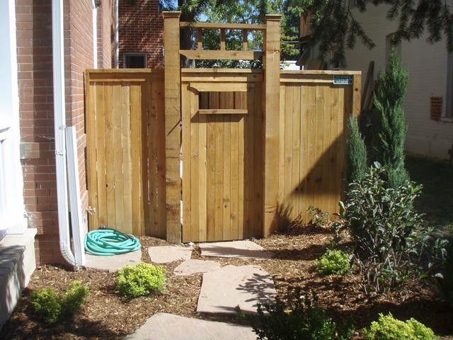 Inspiration for a mid-sized front yard landscaping in Denver.