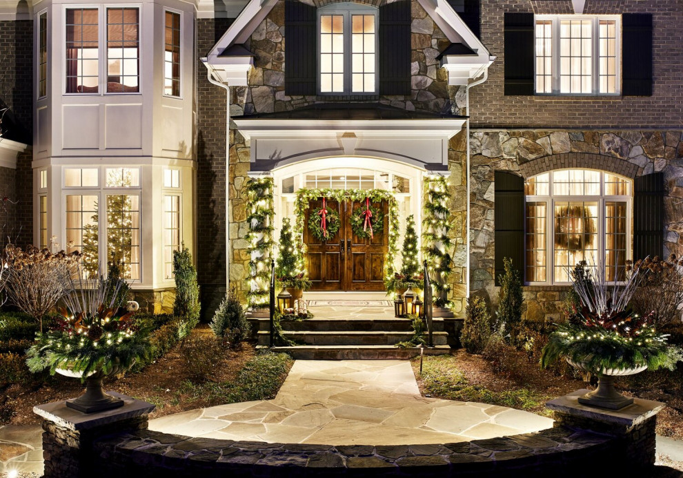 Mid-sized trendy multicolored two-story house exterior photo in Tampa