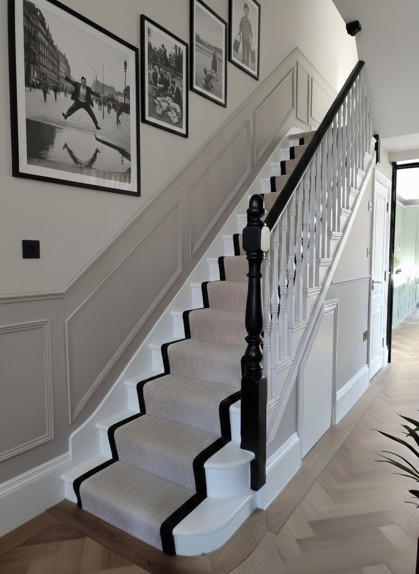 Period Entrance Hall & Herringbone Flooring
