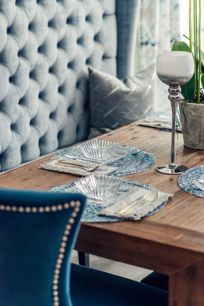 Home design - transitional home design idea in Toronto