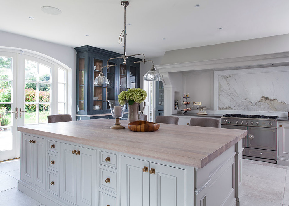 Photo of a traditional kitchen in Dublin.