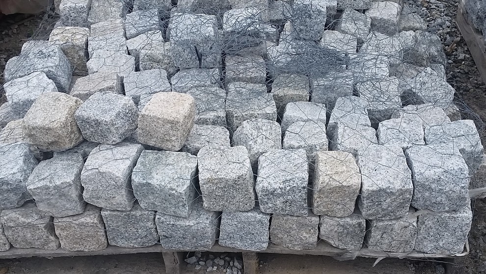 Granite Cobblestones 4x4x4