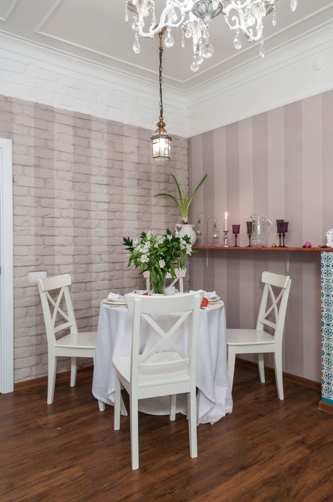 В этом проекте использован виниловый пол Corkstyle http://www.corkstyle.ru/catal