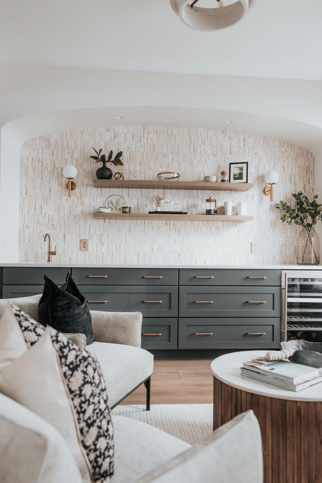 Transitional home design photo in New York