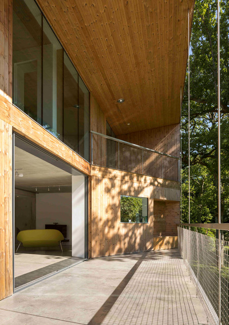 Red Bridge House contemporary-deck