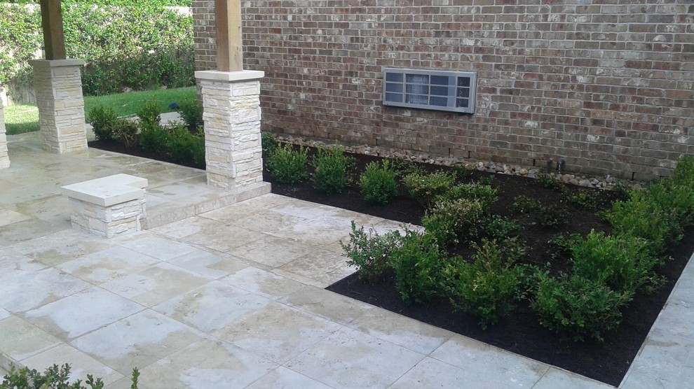This is an example of a modern garden in Houston.
