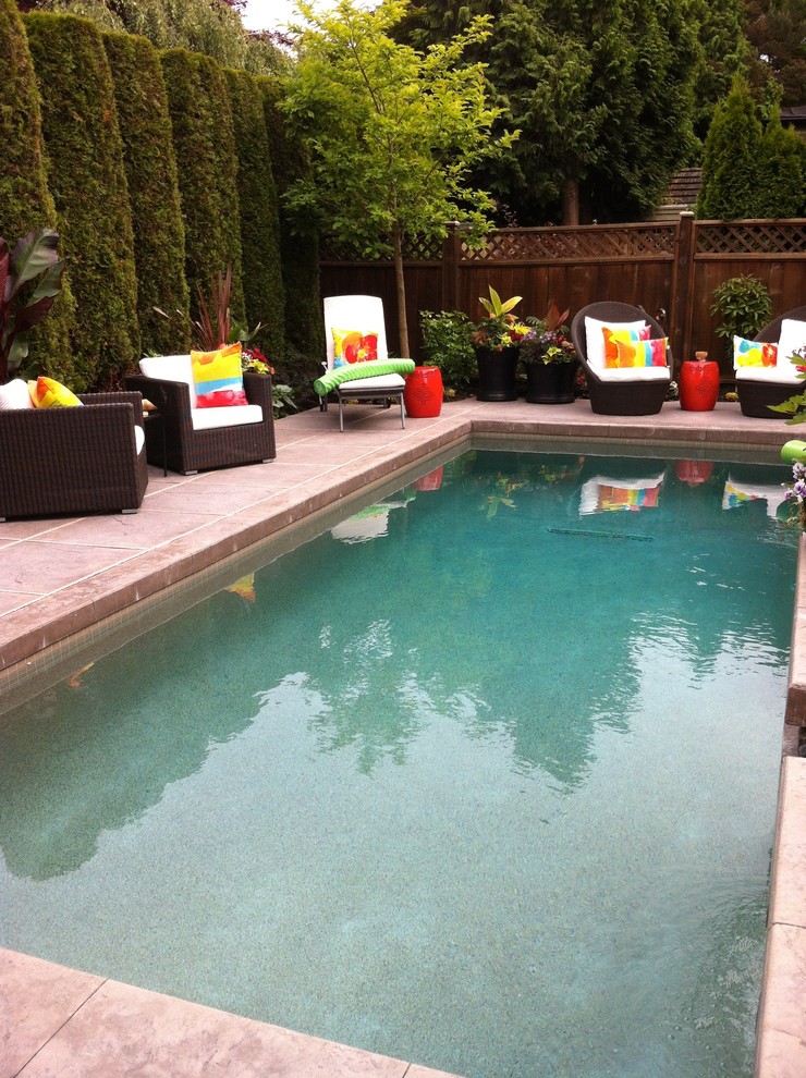 This is an example of a tropical pool in Vancouver.