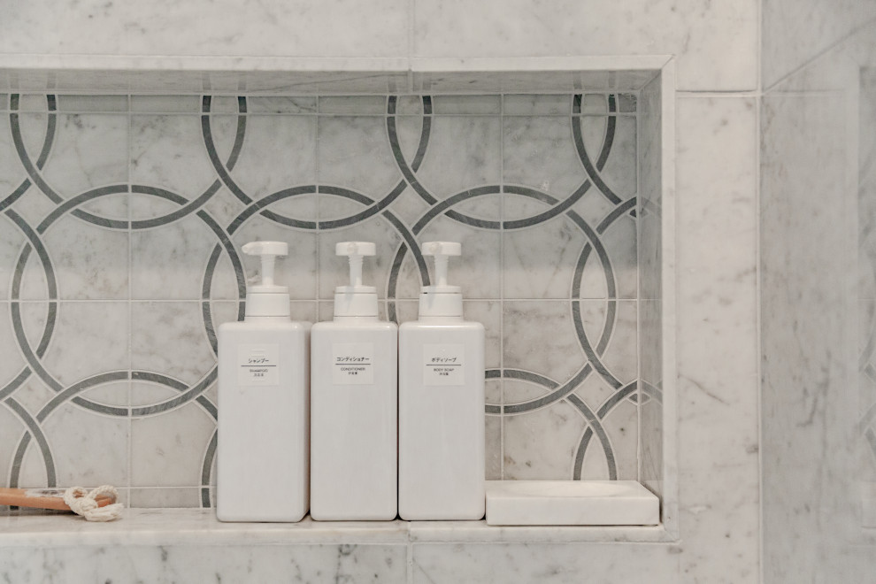 Circles and bubbles Traditional Bathroom Charleston by