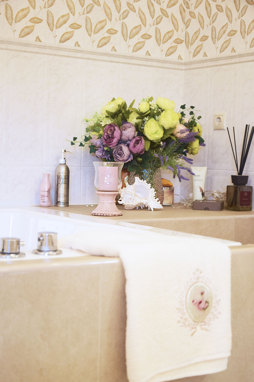 Пудровая роза