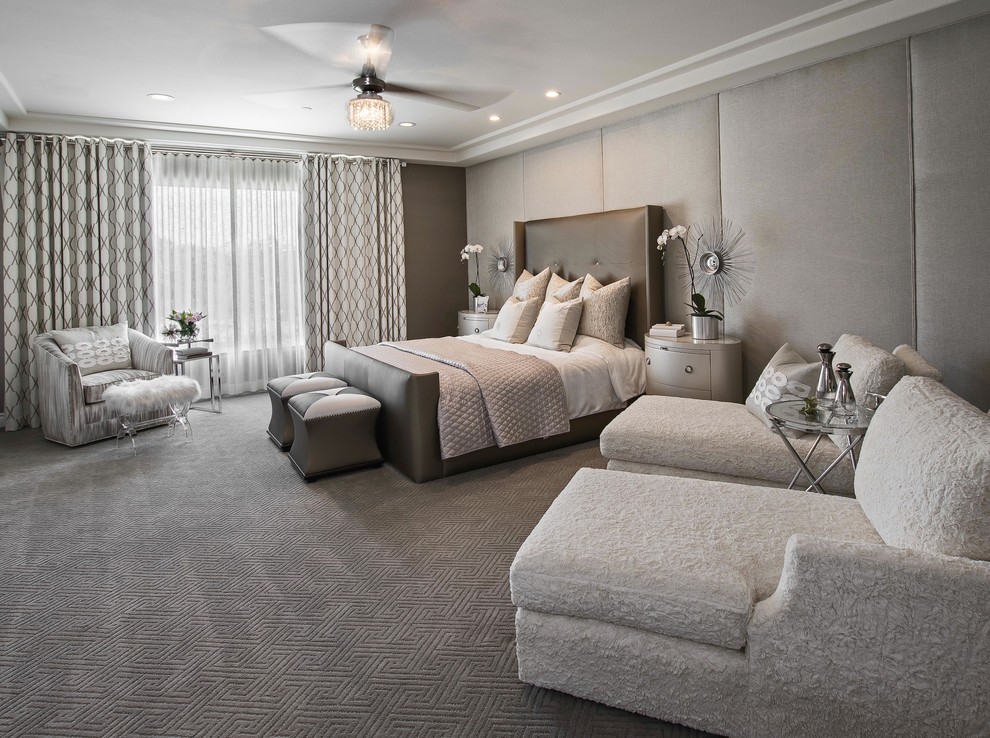 Transitional home design photo in Orange County