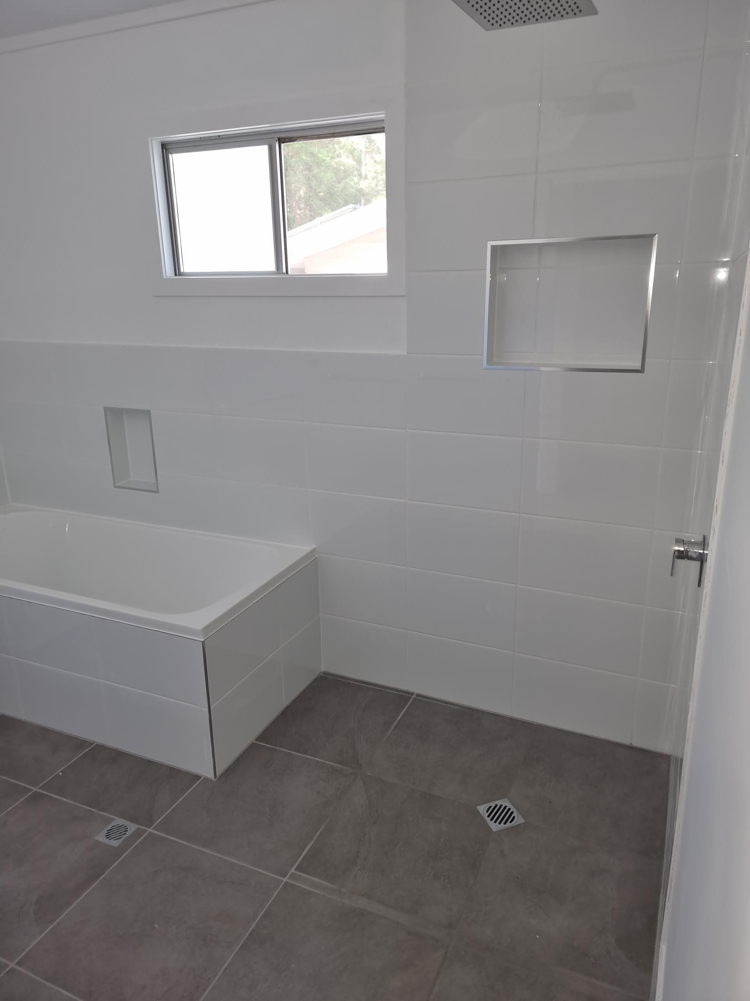 Kitchen & Bathroom