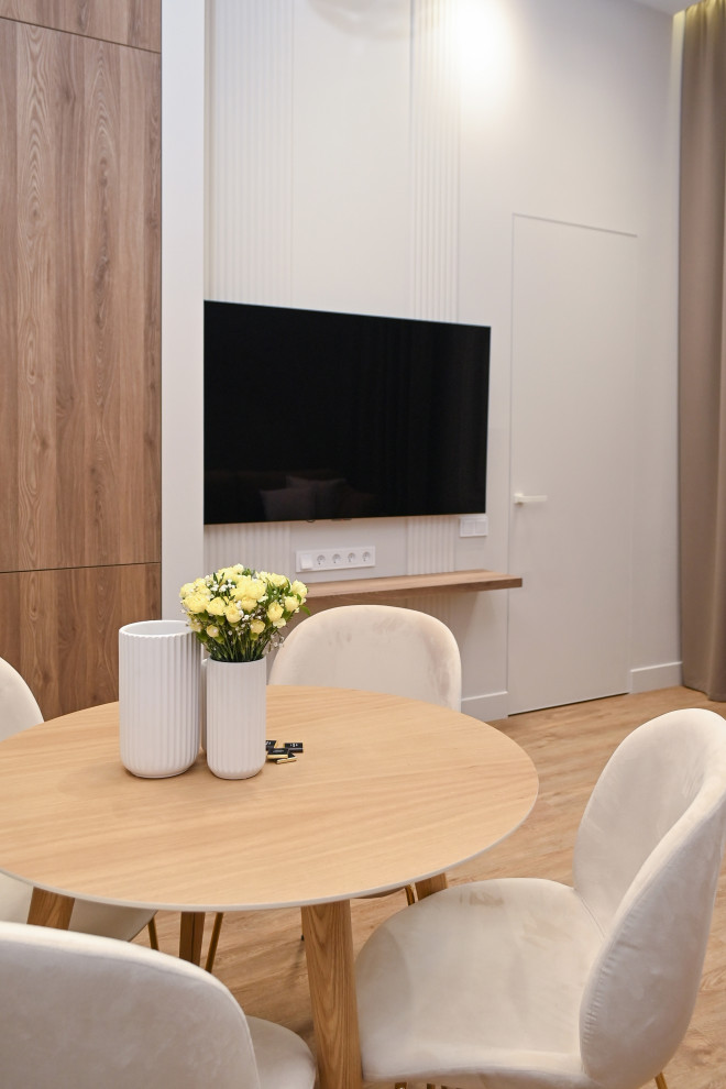 Реализация ЖК "Болконский", квартира с потолками 3,6 метра.