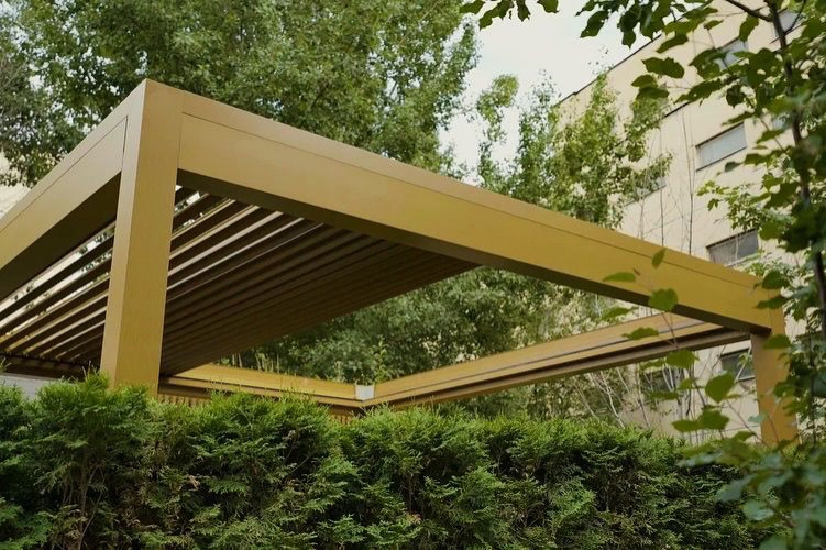 сдвижная биоклиматическая система, интеграция под цвет дерева