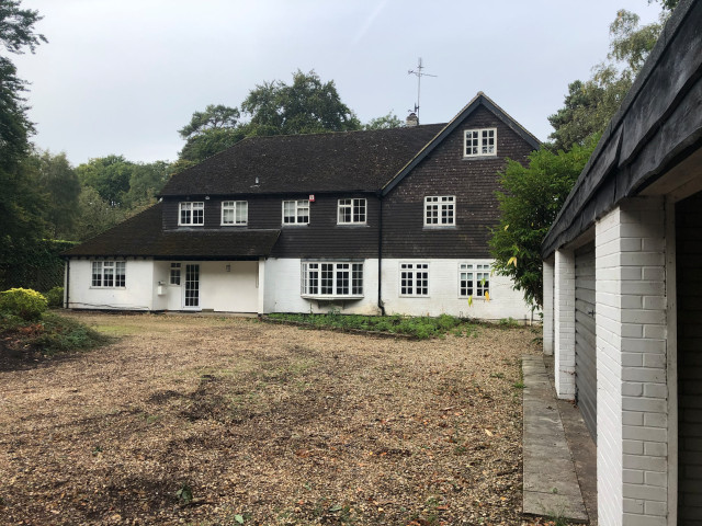 Farnham transitional-exterior