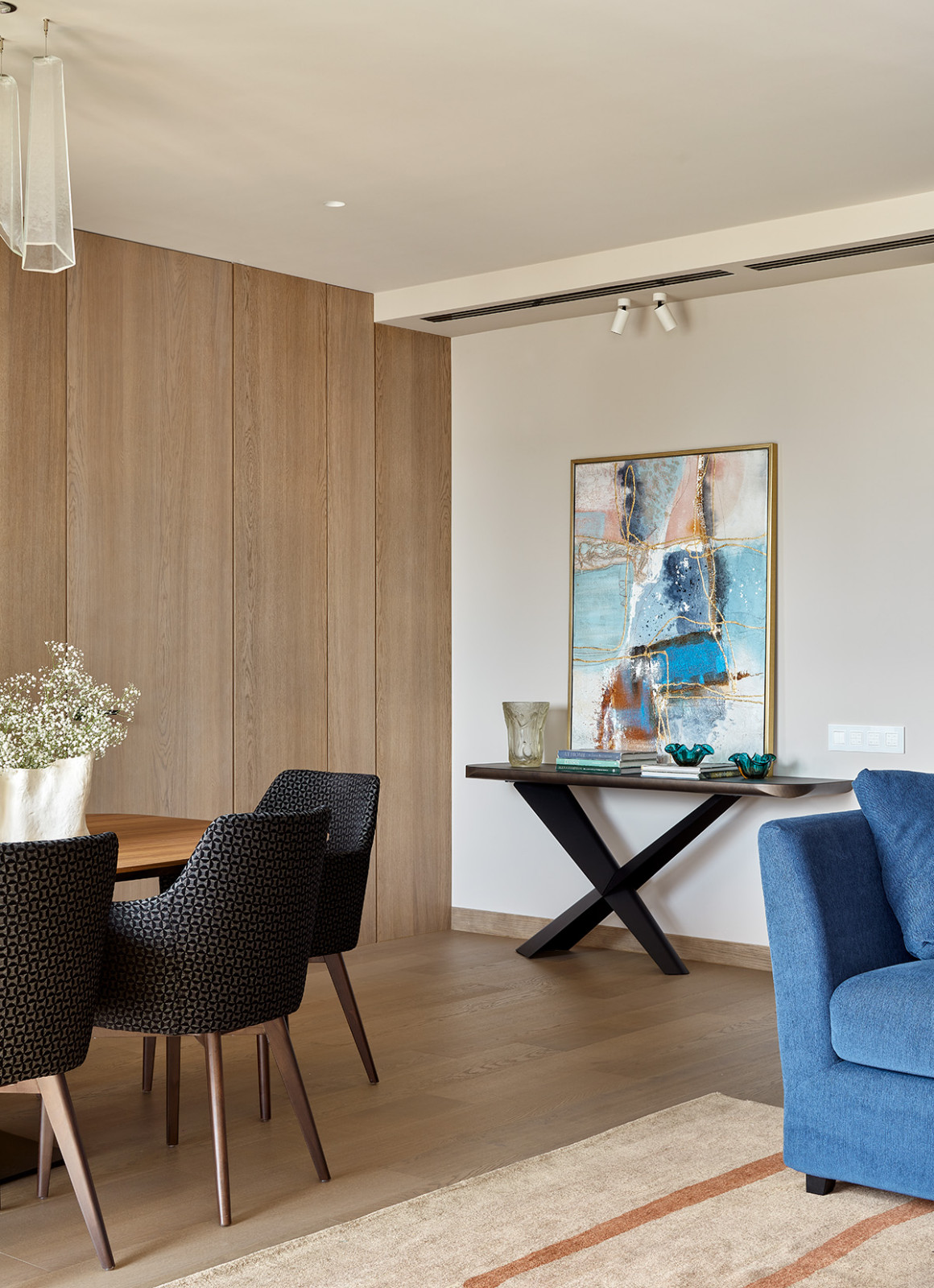 Живописная квартира.