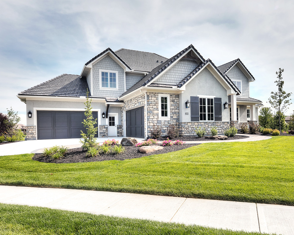 Craftsman exterior home idea in Kansas City