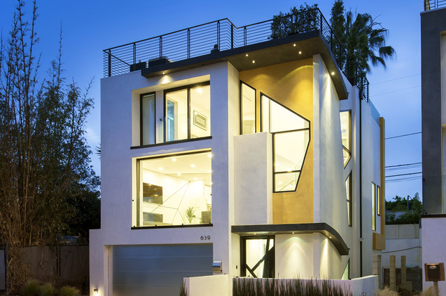Modern Style 3 Story Single Family Home - 4 beds 3 baths | Venice, CA contemporary-exterior