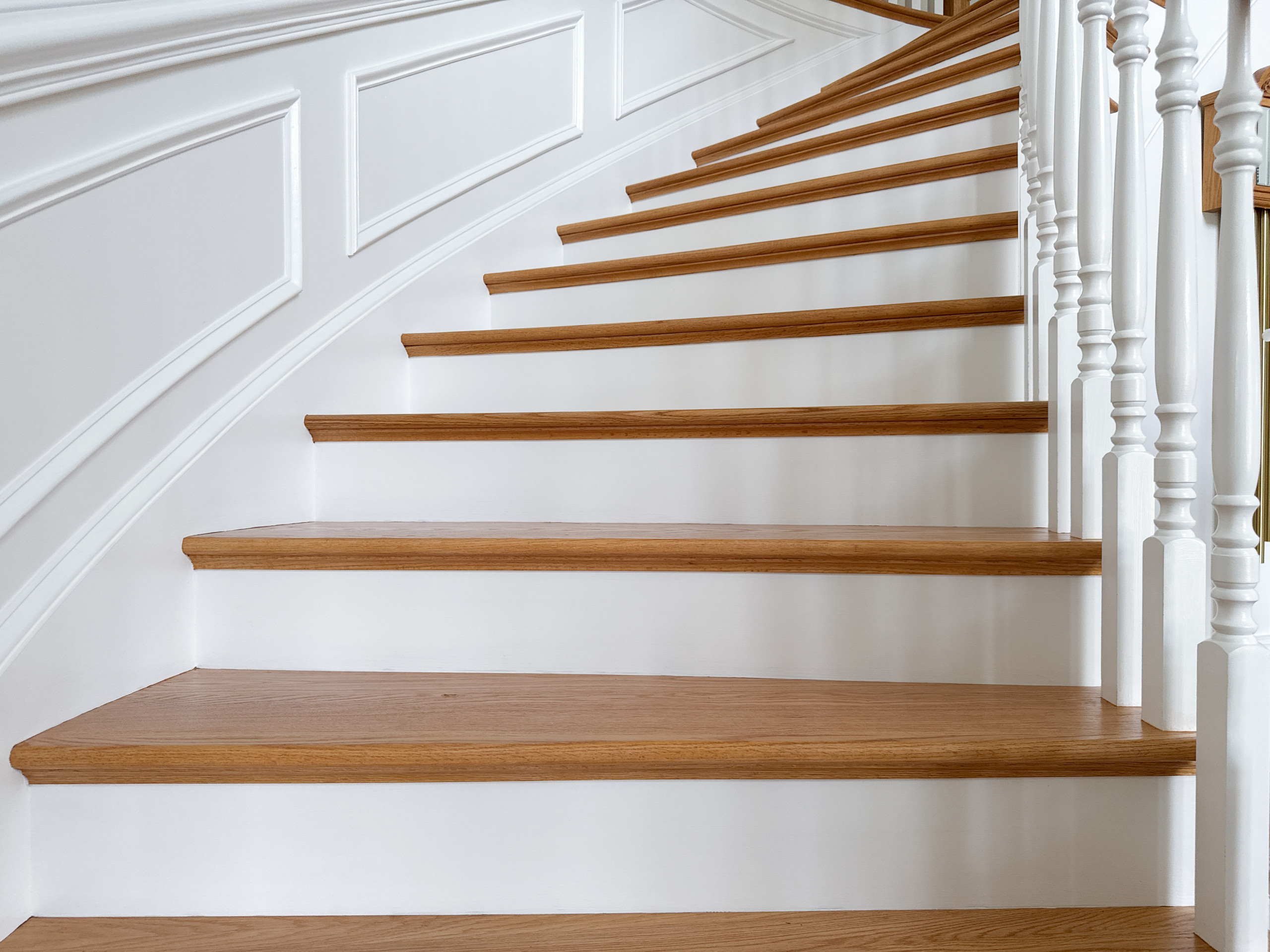 Project #161 | Curved Red Oak Foyer Staircase, 26 Years Later