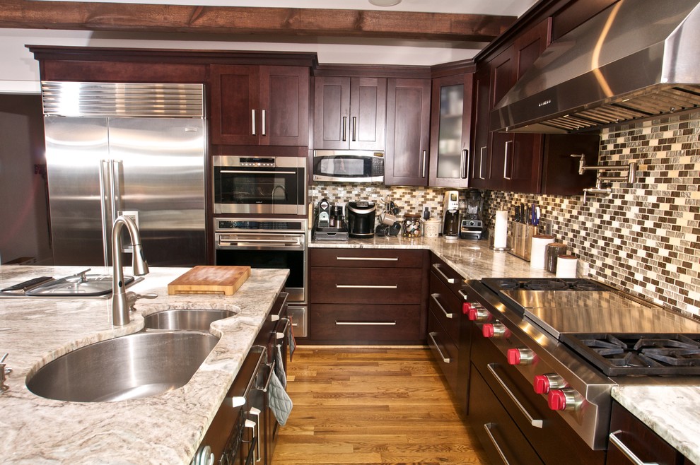 MODERN KITCHEN CHERRY