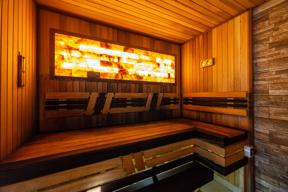 Дом с бассейном