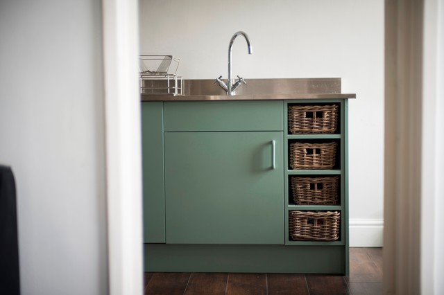 Small Green Kitchen contemporaneo-cocina