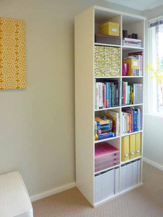 This is an example of a contemporary home office in Adelaide.