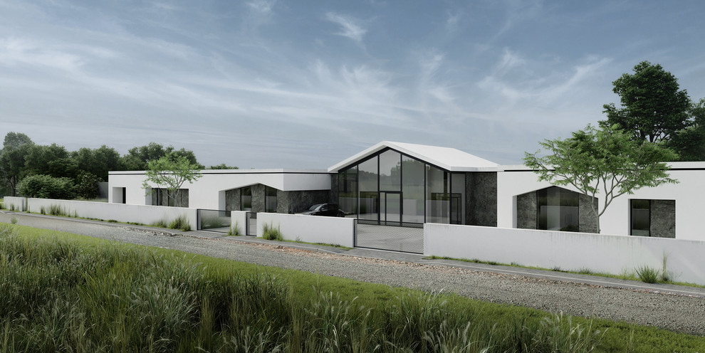 Подъездная дорожка у заднего фасада