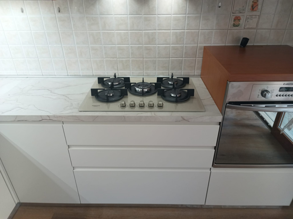 Restyling Cucina sostituzione Ante, Top ed Elettrodomestici