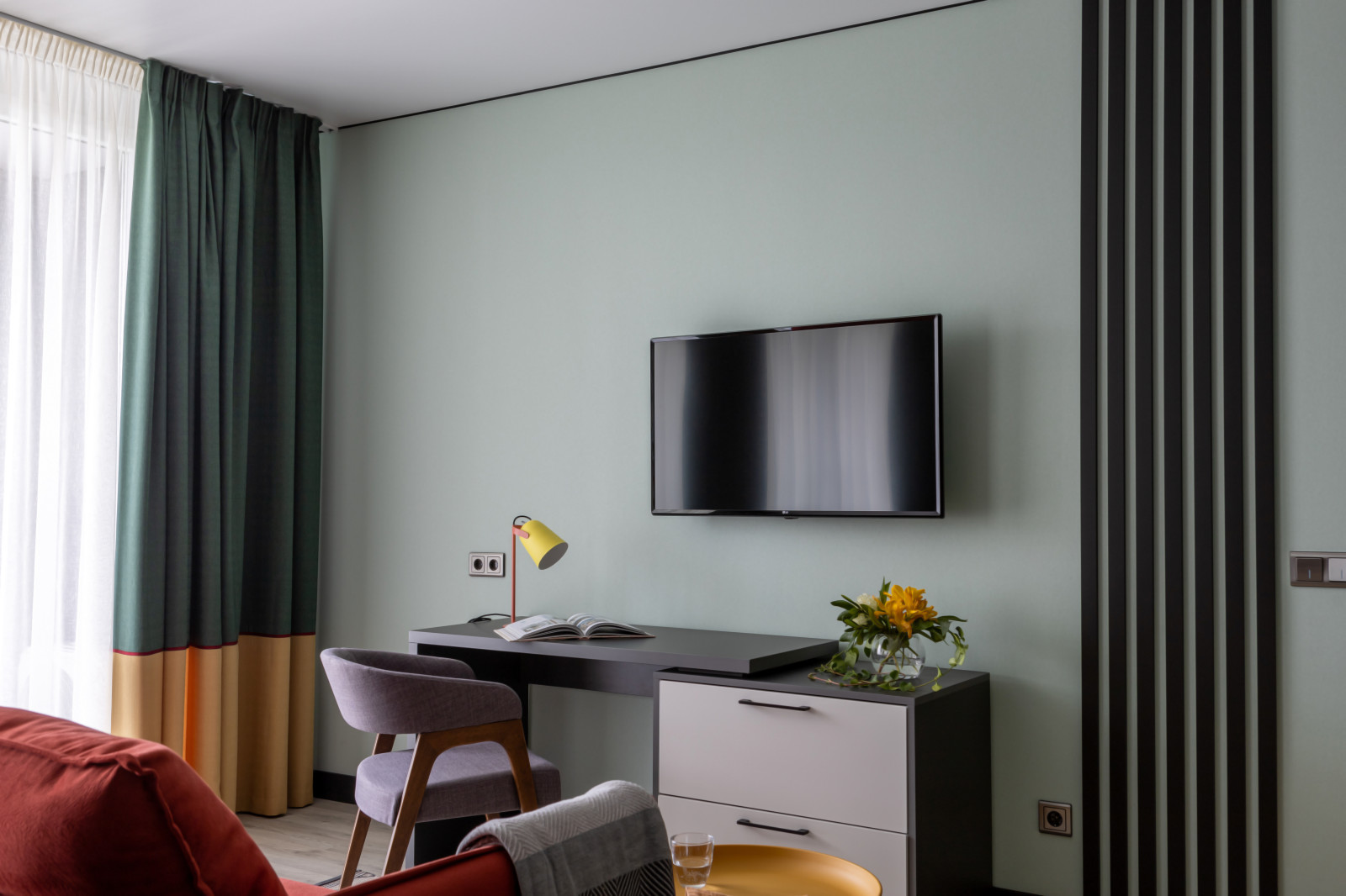 Яркие апартаменты для краткосрочной аренды