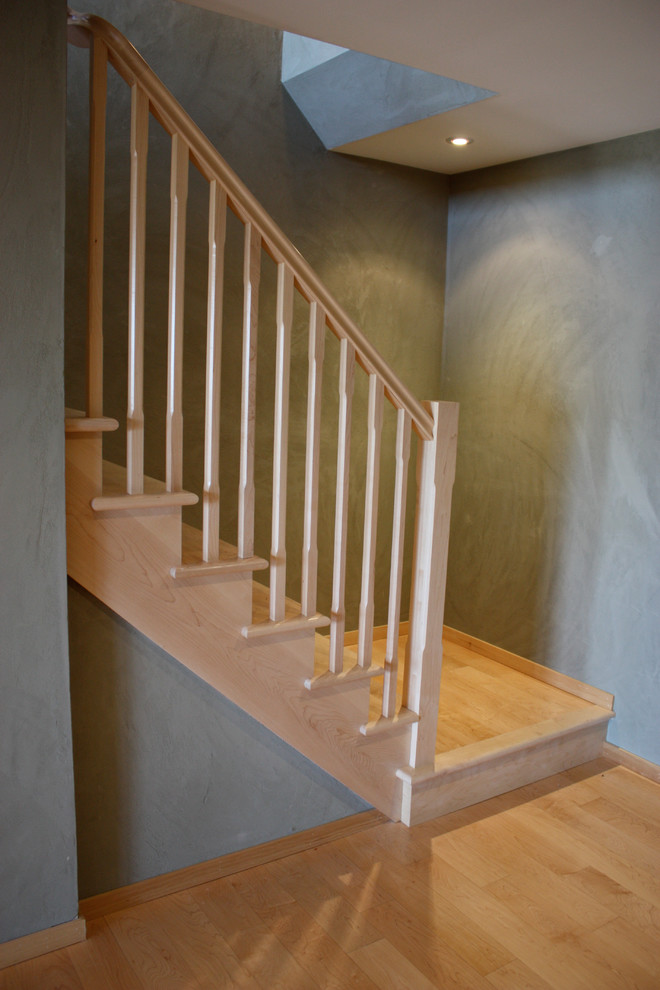 Design ideas for an asian staircase in Ottawa.