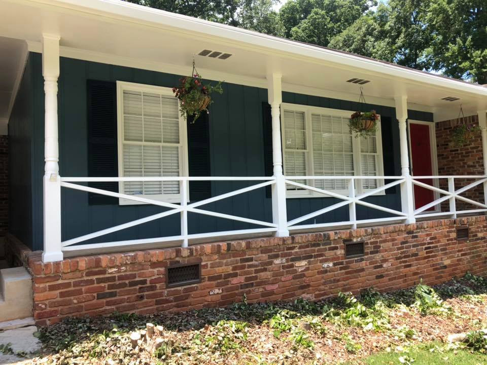 Beautiful New England Color Scheme on a Ranch home! Verandah