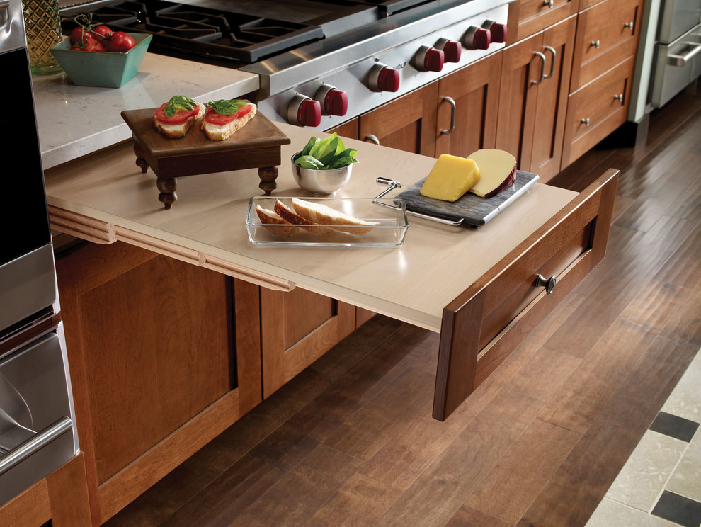 Kitchen - transitional kitchen idea