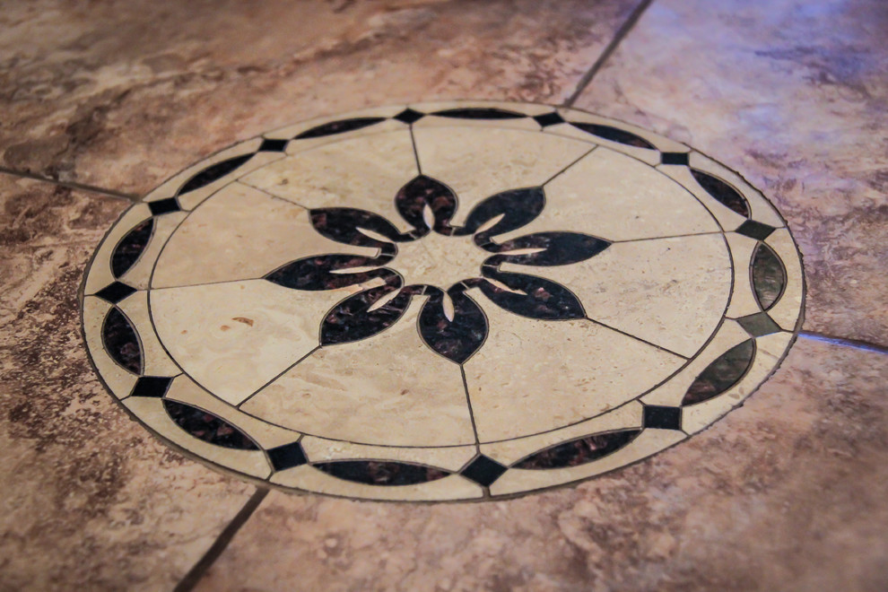 Inspiration for a timeless entryway remodel in Austin