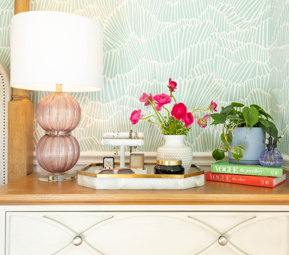 Transitional home design photo in Boston