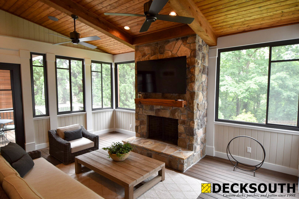 Inspiration for an expansive traditional backyard screened-in verandah in Atlanta.