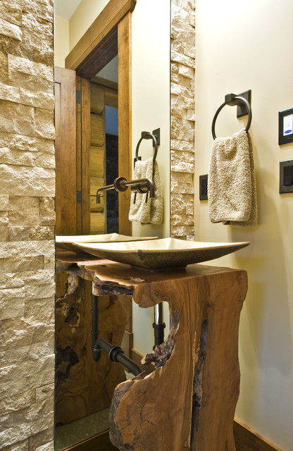 OKANAGAN LOG HOME rustic-bathroom